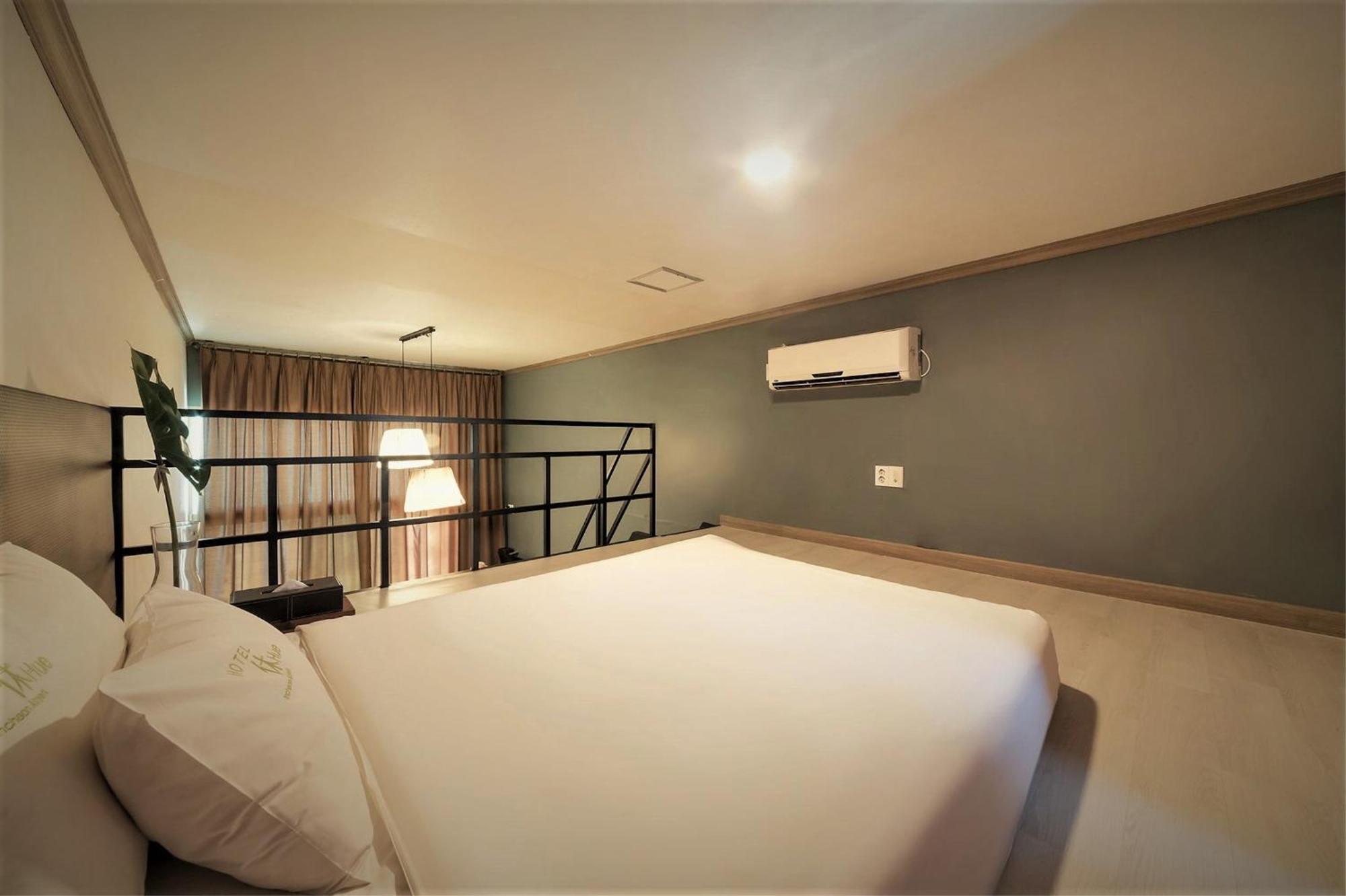 Hotel Hue Loft Incheon Bagian luar foto
