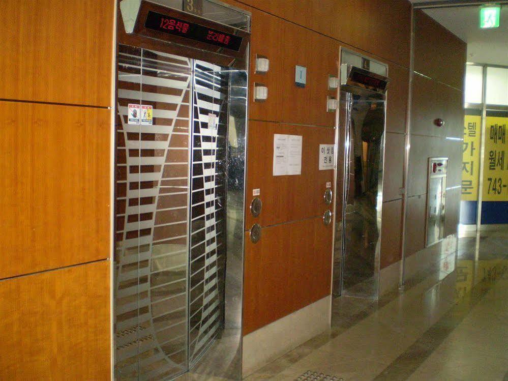 Hotel Hue Loft Incheon Bagian luar foto