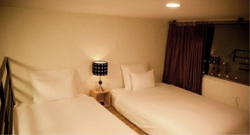 Hotel Hue Loft Incheon Bagian luar foto